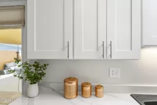 Photo #4: 7004302 Listing 