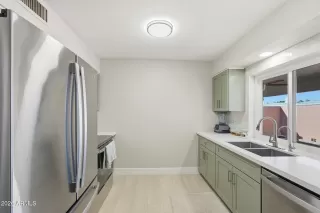 Photo #5: 7004416 Listing 