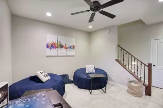 Photo #6: 7004421 Listing