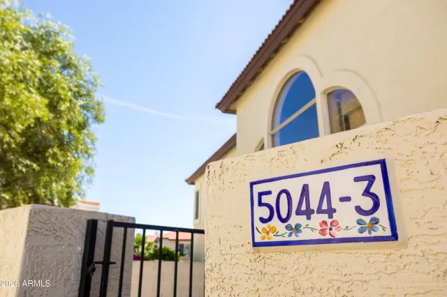 MLS: 7004650 Condo For Sale