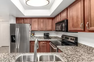 Photo #2: 7004901 Listing 