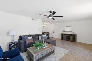 Photo #6: 7004902 Listing