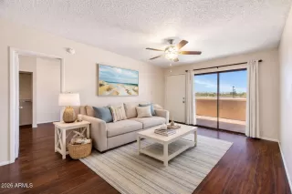 Photo #2: 7004973 Listing