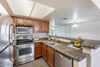 Photo #3: 7004973 Listing