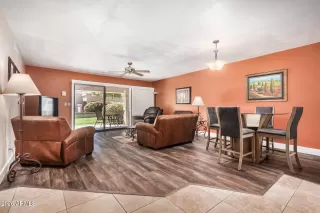 Photo #4: 7005295 Listing