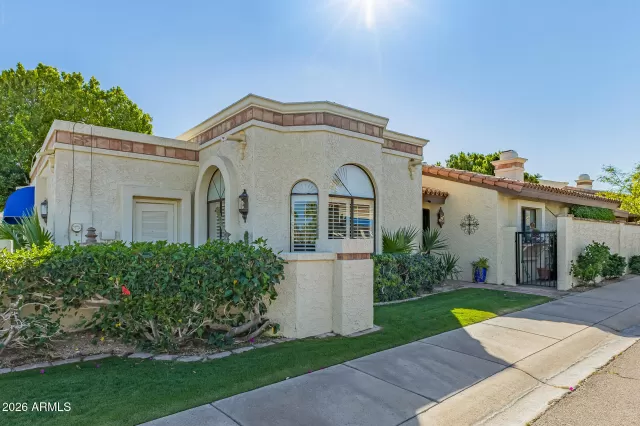 MLS: 7005887 Condo For Sale