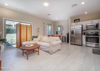 Photo #2: 7005919 Listing 