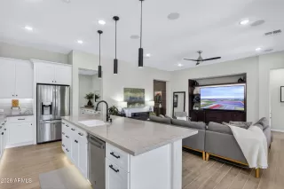 Photo #5: 7005969 Listing 