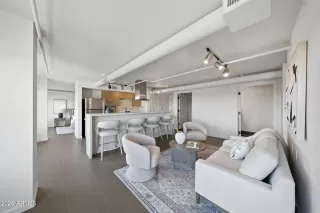 Photo #2: 7005990 Listing 