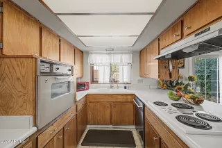 Photo #2: 7006148 Listing