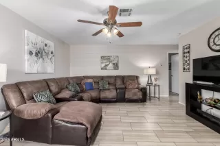 Photo #5: 7006169 Listing 