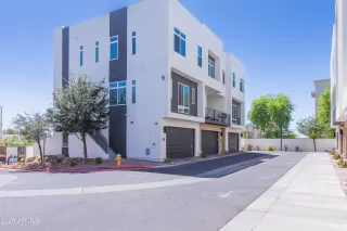 Photo #3: 7006327 Listing 