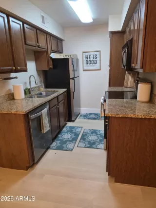 Photo #5: 7006354 Listing 