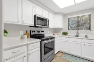 Photo #4: 7006447 Listing