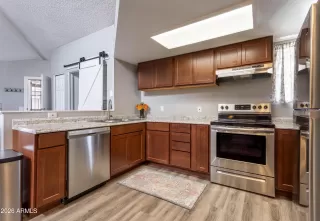 Photo #2: 7006463 Listing 