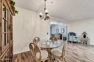 Photo #5: 7006611 Listing 