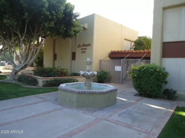 MLS: 7006781 Condo For Sale