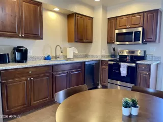 Photo #6: 7006863 Listing 