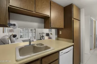 Photo #5: 7007107 Listing 