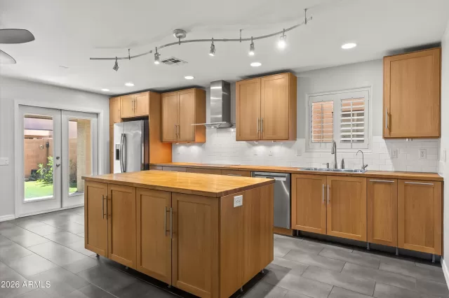 MLS: 7007340 Condo For Sale