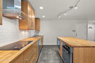 Photo #5: 7007340 Listing 