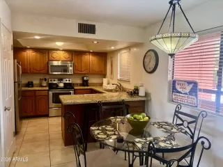 Photo #5: 7007507 Listing 