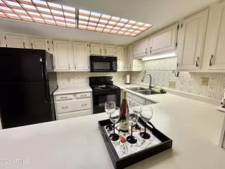 Photo #4: 7007615 Listing 