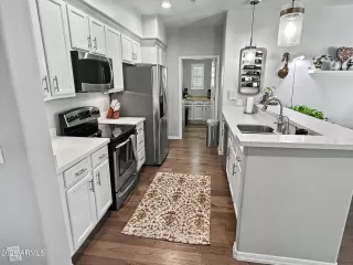 Photo #2: 7007840 Listing 