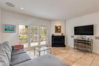 Photo #4: 7007909 Listing 