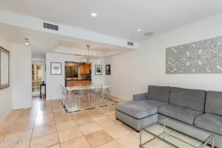 Photo #5: 7007909 Listing 