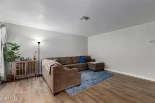 Photo #5: 7008269 Listing 