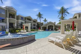 Photo #4: 7008360 Listing 