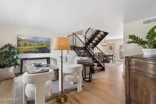 Photo #6: 7008371 Listing