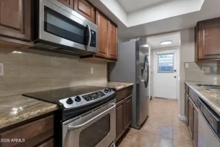 Photo #5: 7008375 Listing