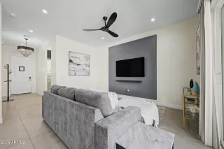 Photo #4: 7008451 Listing