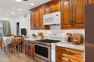 Photo #1: 7008529 Listing 