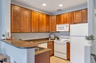 Photo #4: 7008598 Listing 