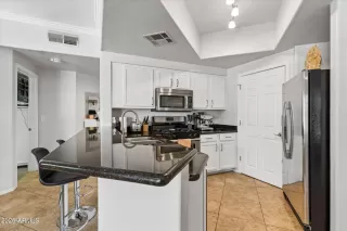 Photo #1: 7008635 Listing 