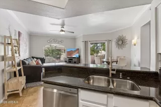 Photo #3: 7008635 Listing 