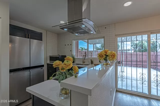 MLS: 7008679 Condo For Sale