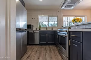 Photo #3: 7008679 Listing 