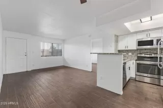 Photo #6: 7008685 Listing 