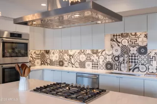 Photo #6: 7008770 Listing 