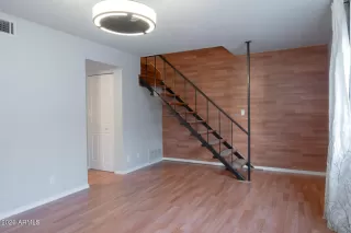 Photo #6: 7008774 Listing