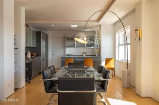 Photo #5: 7008881 Listing 