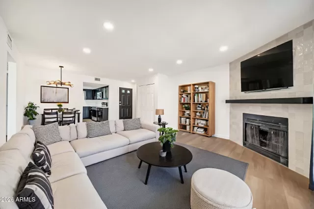 MLS: 7008956 Condo For Sale