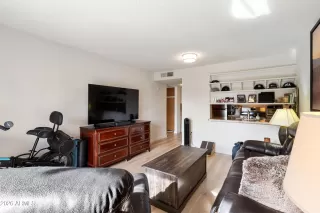 Photo #3: 7009041 Listing