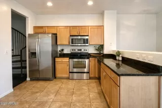 More Details about MLS # 7009088 : 2264 E HUNTINGTON DRIVE