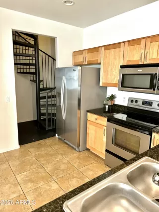 Photo #2: 7009088 Listing