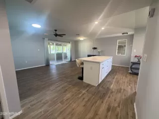 Photo #6: 7009168 Listing